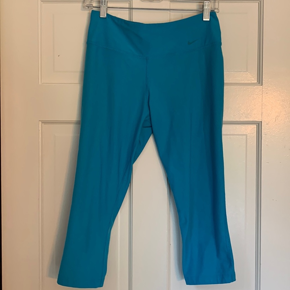 Nike Dri-Fit Cropped Leggings
